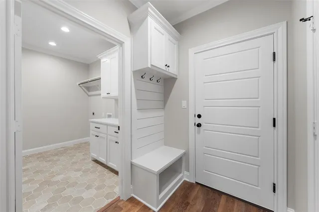 $599,900 | 10221 Creekside Lane, Waco, TX 76712