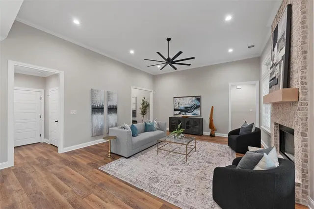 $599,900 | 10221 Creekside Lane, Waco, TX 76712