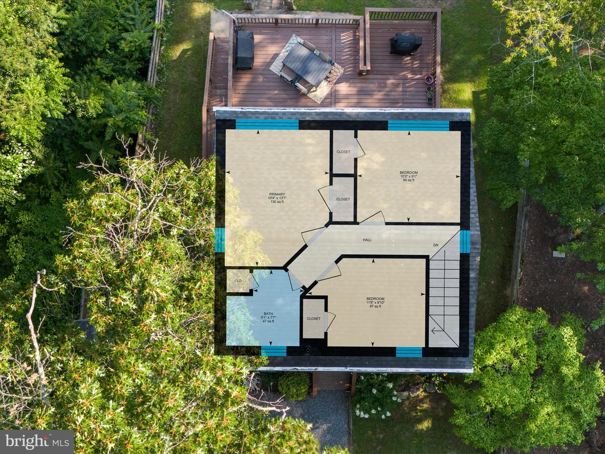 593 Riverside Drive Pasadena, MD 21122 - Photo 51 of 56 front view of a house with a small yard