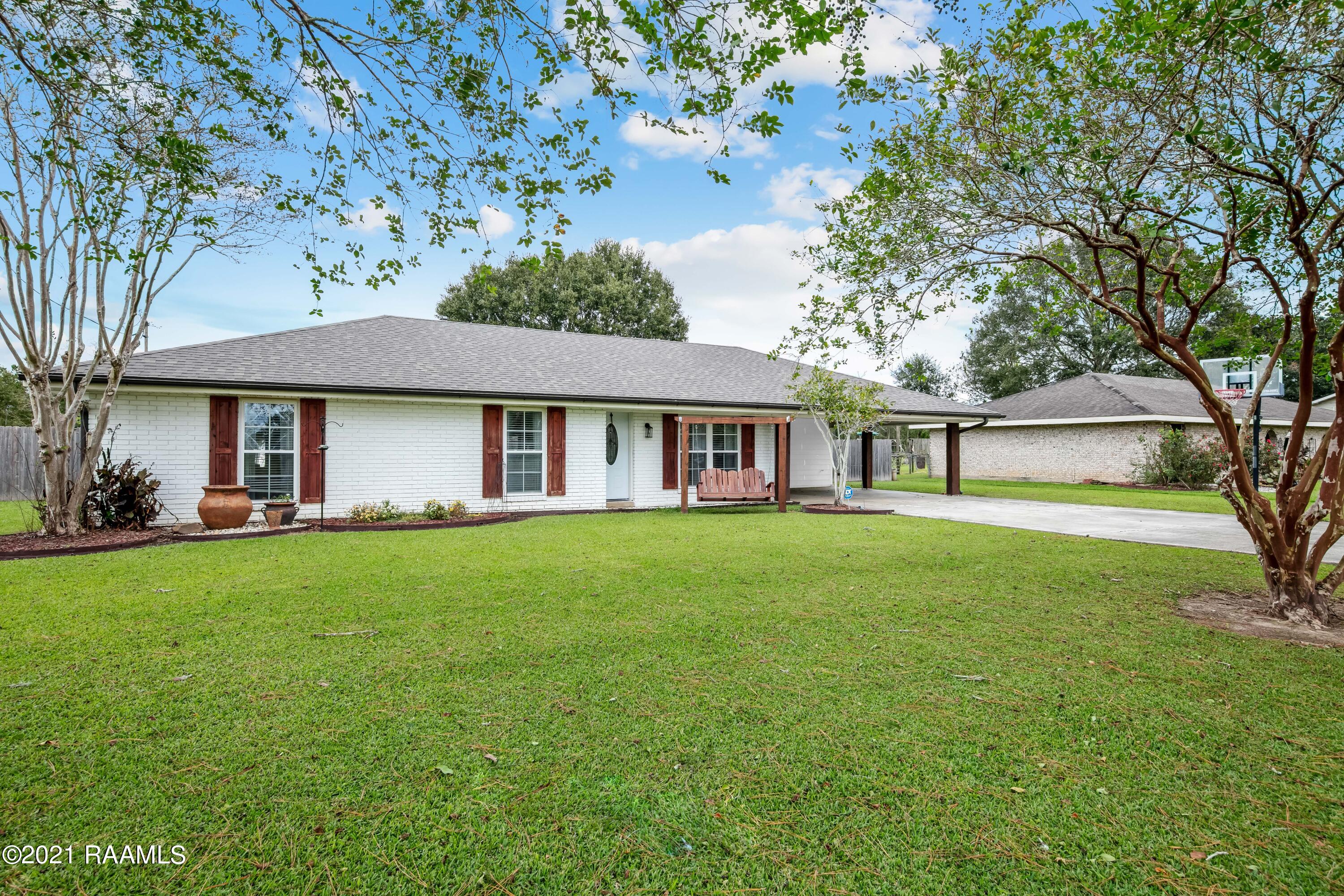 916 West Butcher Switch Road Lafayette, LA 70507 - Photo 2 of 21 Gallery Image 2
