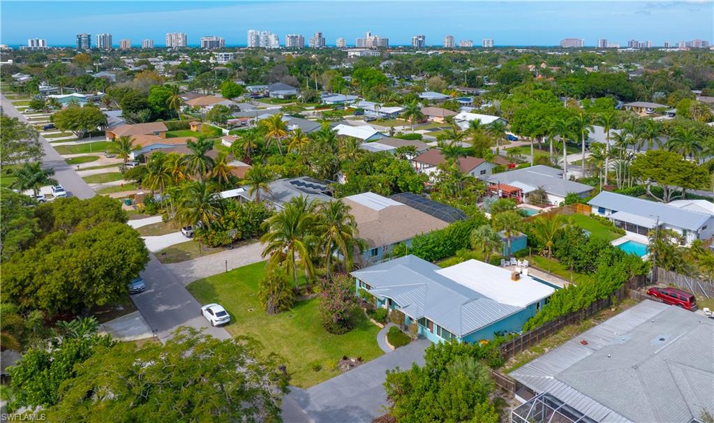 1385 Wisconsin Drive Naples, FL 34103 - Photo 41 of 43
