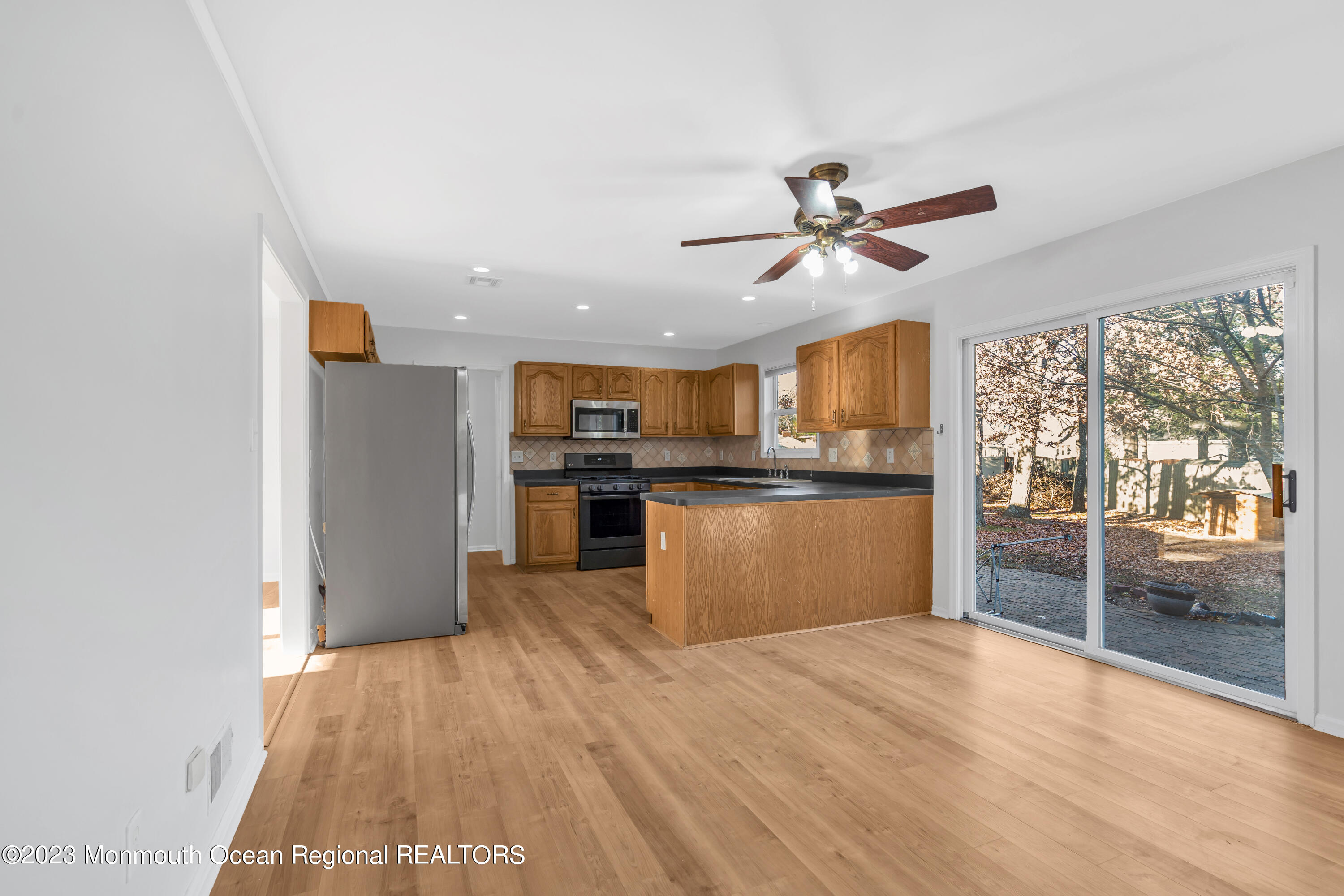 166 Lester Road Toms River, NJ 08753 - Photo 19 of 39 BJC08217
