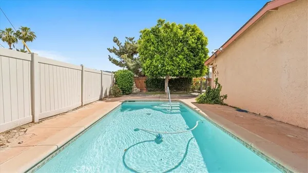 $549,900 | 27196 10th Street, Highland, CA 92346