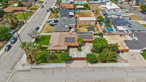 $549,900 | 27196 10th Street, Highland, CA 92346