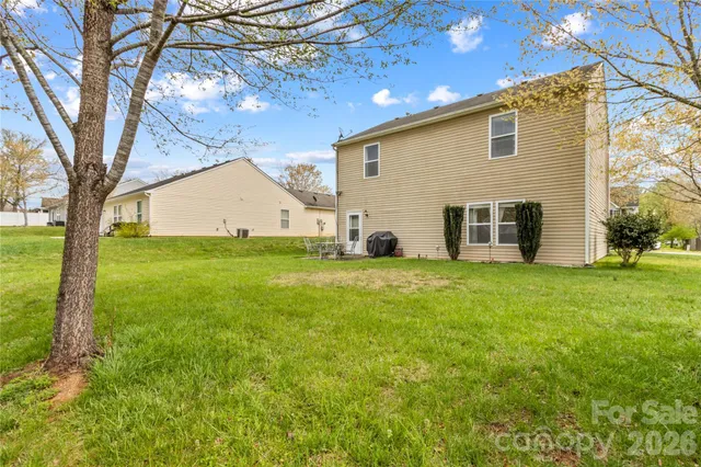 $299,999 | 120 Vermillion Loop, Statesville, NC 28625