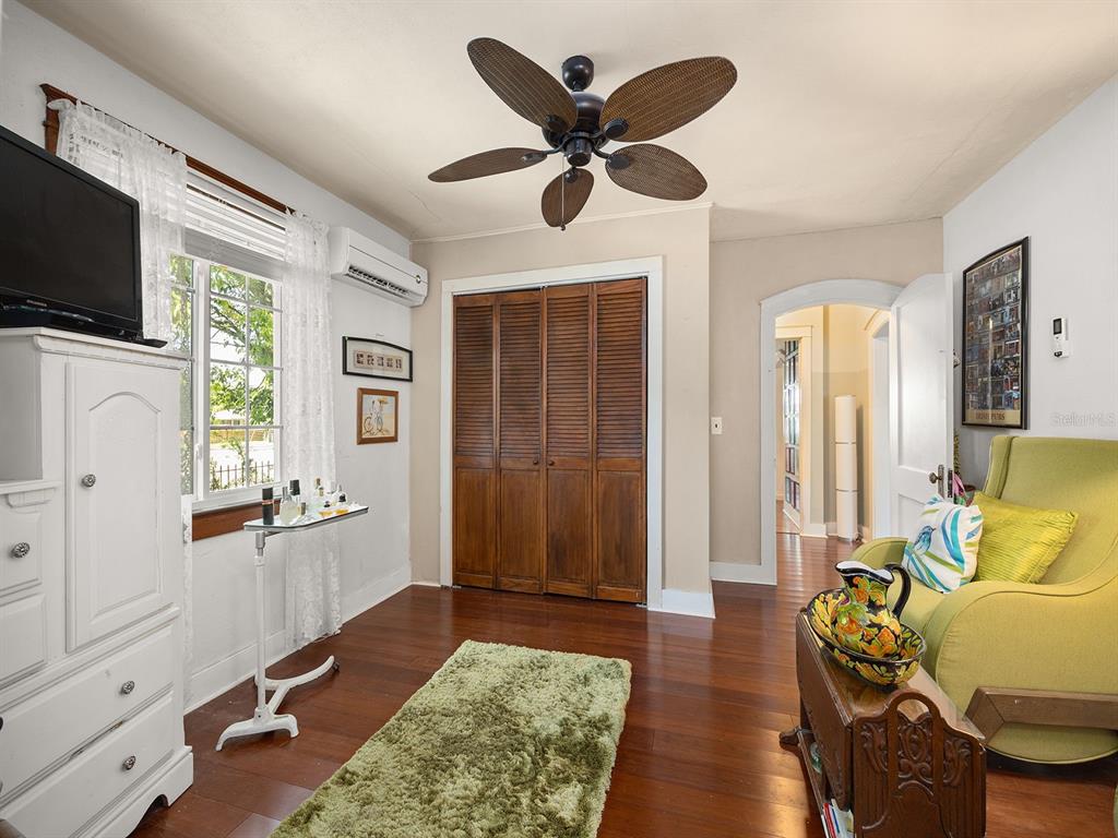 335 North Simpson Street Mount Dora, FL 32757 - Photo 19 of 32