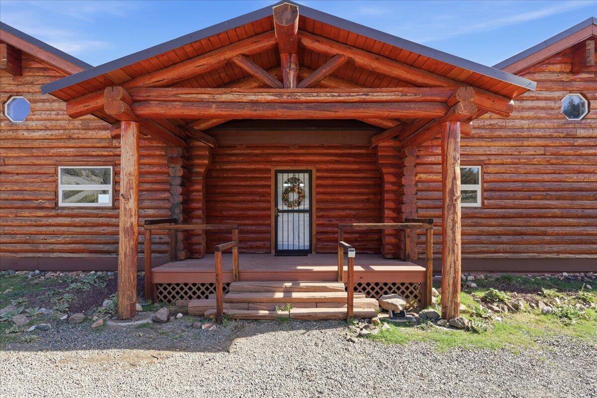 19554 Osprey Road Prineville, OR 97754 - Photo 5 of 42 12-017_DSC00312