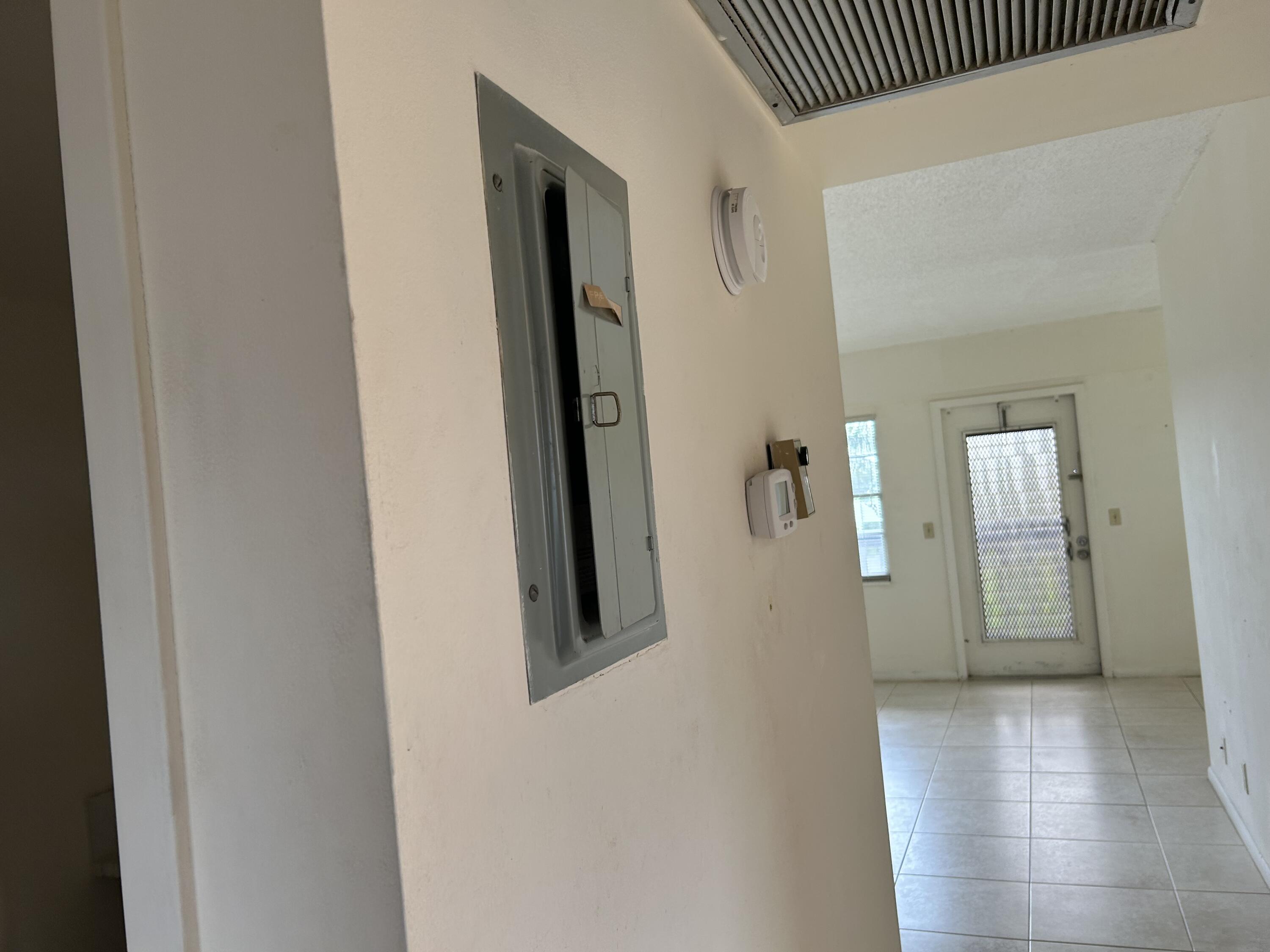 206 Suffolk F, Unit 206E Boca Raton, FL 33434 - Photo 12 of 19 IMG_0539