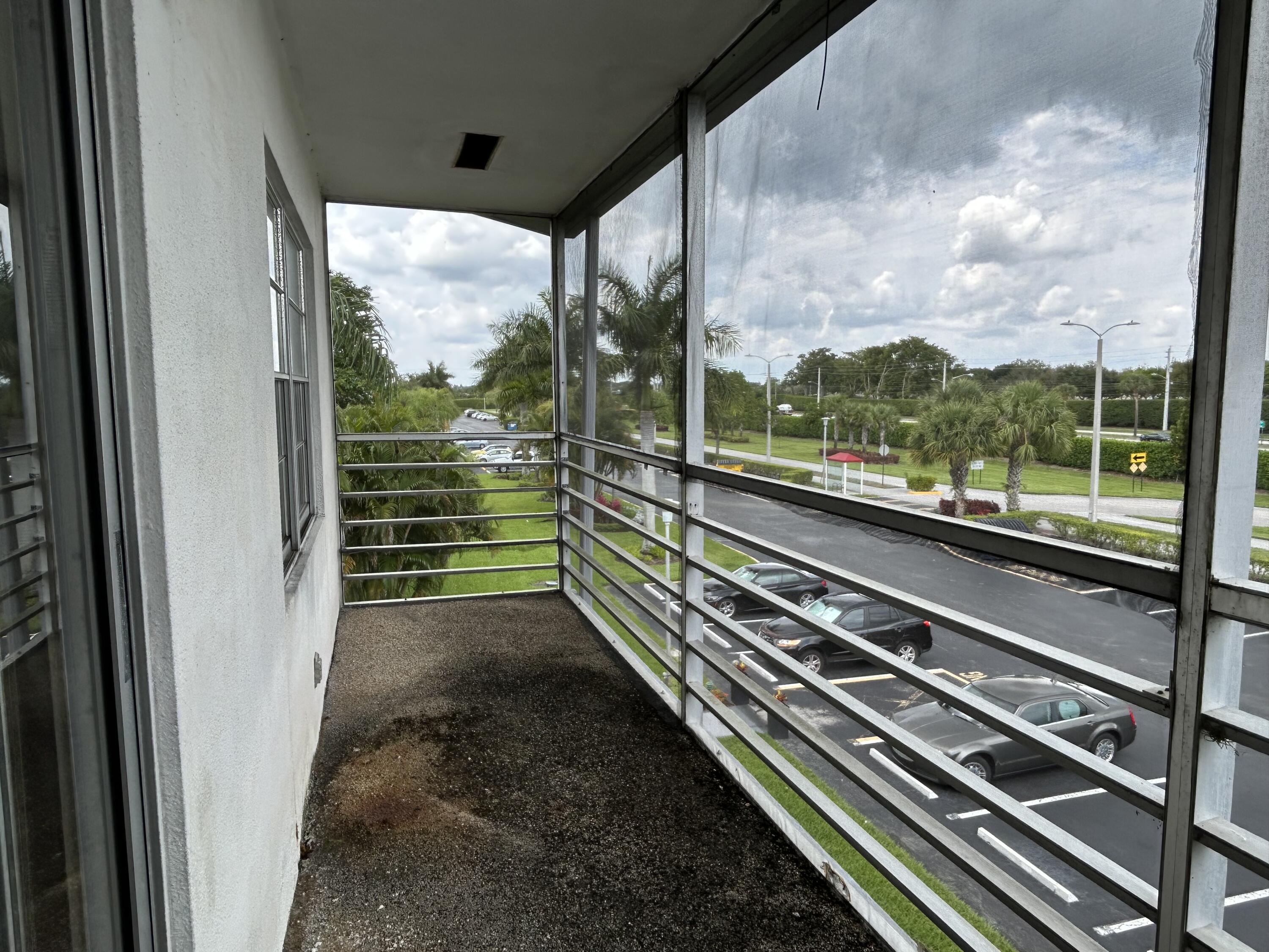 206 Suffolk F, Unit 206E Boca Raton, FL 33434 - Photo 3 of 19 IMG_0530