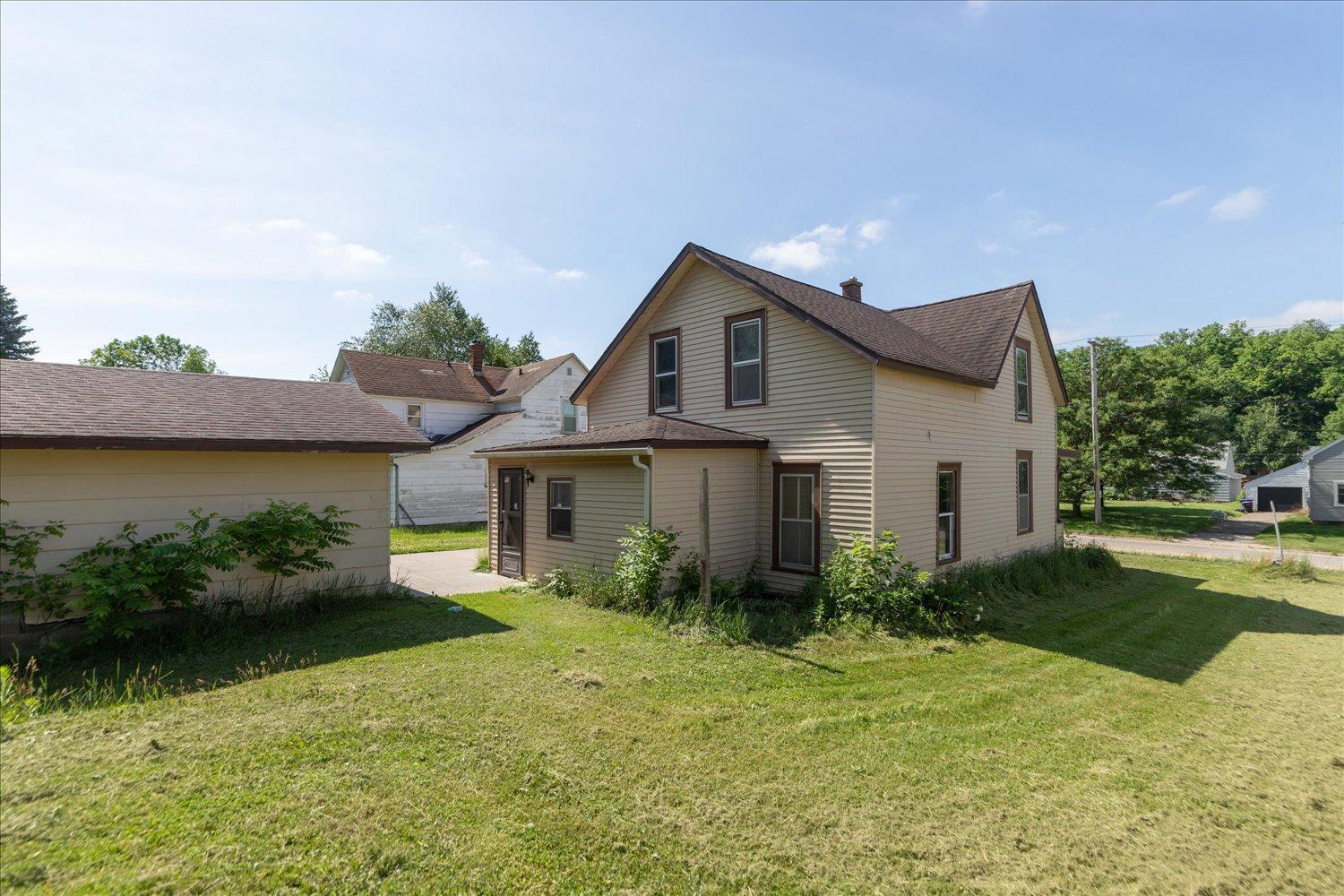 1831 Bush Street Red Wing, MN 55066 - Photo 26 of 33