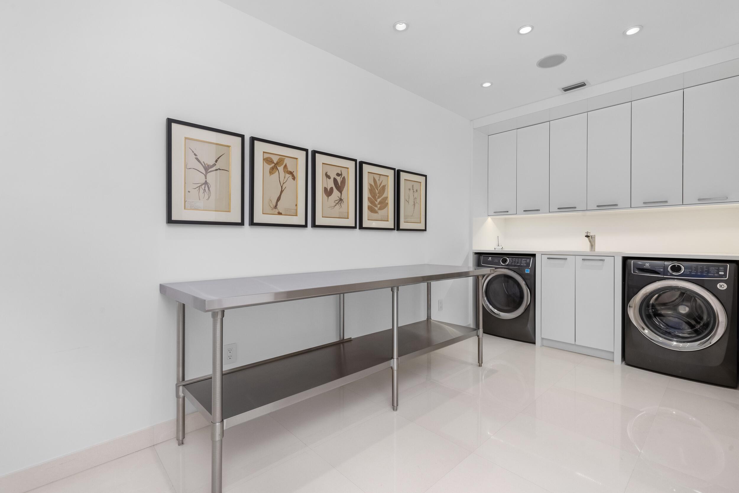 1000 South Ocean Boulevard, Unit 601 Boca Raton, FL 33432 - Photo 35 of 54 Laundry Room