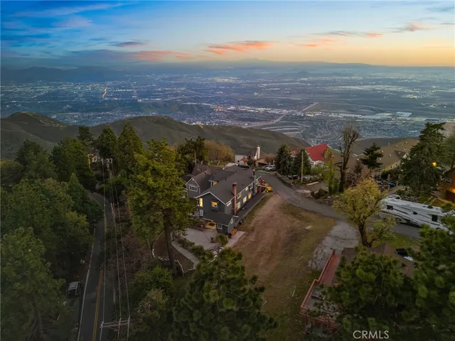 $999,888 | 1015 Summit Drive, Crestline, CA 92325