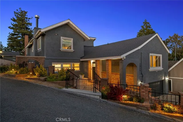 $999,888 | 1015 Summit Drive, Crestline, CA 92325