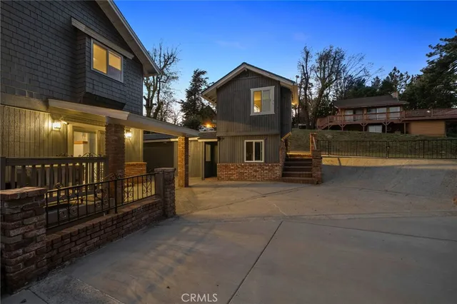 $999,888 | 1015 Summit Drive, Crestline, CA 92325
