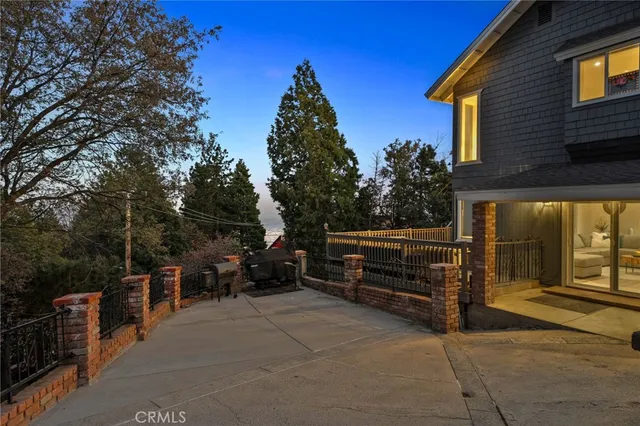 $999,888 | 1015 Summit Drive, Crestline, CA 92325