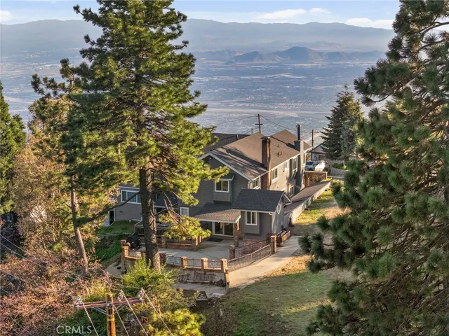 $999,888 | 1015 Summit Drive, Crestline, CA 92325