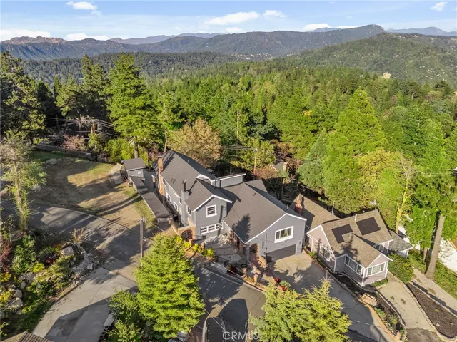 $999,888 | 1015 Summit Drive, Crestline, CA 92325