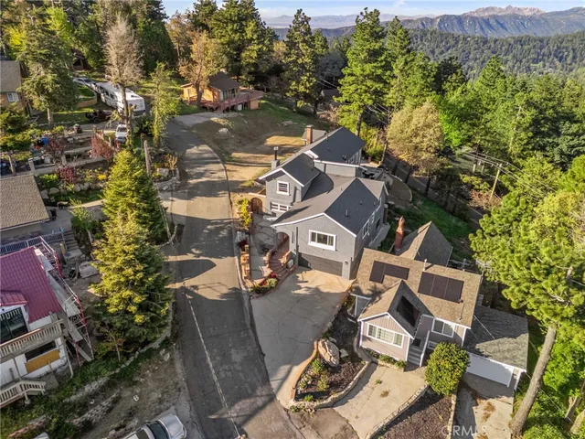 $999,888 | 1015 Summit Drive, Crestline, CA 92325