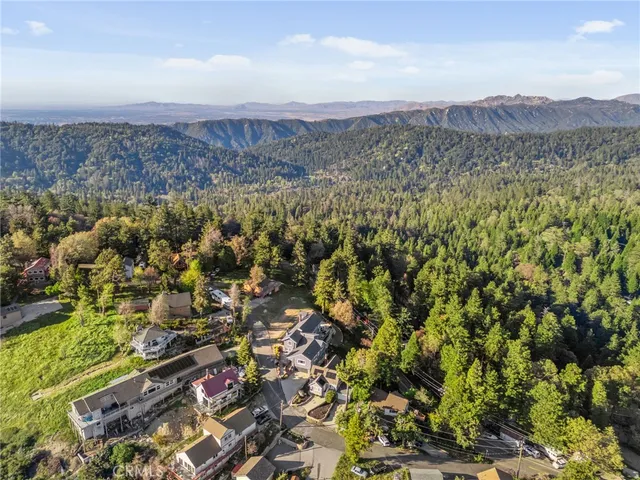 $999,888 | 1015 Summit Drive, Crestline, CA 92325