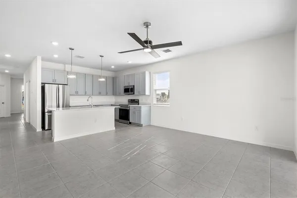 $2,195 | 3036 Suraj Circle, Tavares, FL 32778