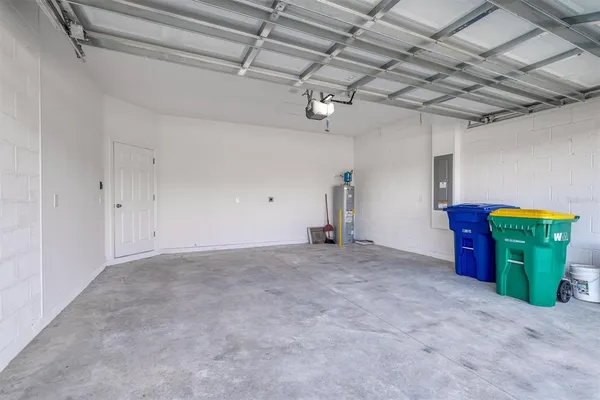 $2,495 | 3036 Suraj Circle, Tavares, FL 32778