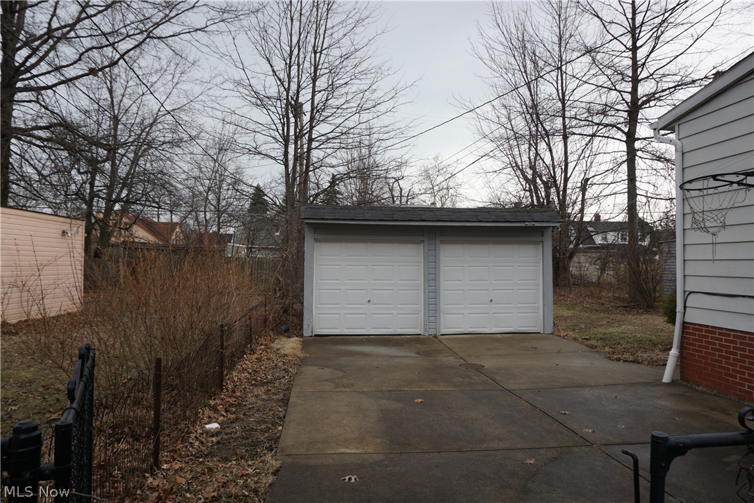 3739 Lowell Road Cleveland Heights, OH 44121 - Photo 27 of 33