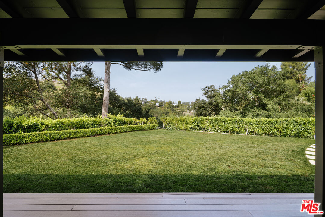 16666 Oldham Street Encino, CA 91436 - Photo 33 of 46