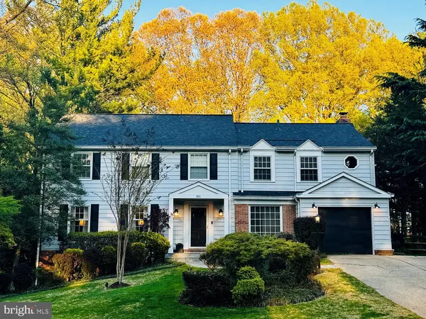 $1,399,000 | 3811 Bent Branch Road, Falls Church, VA 22041