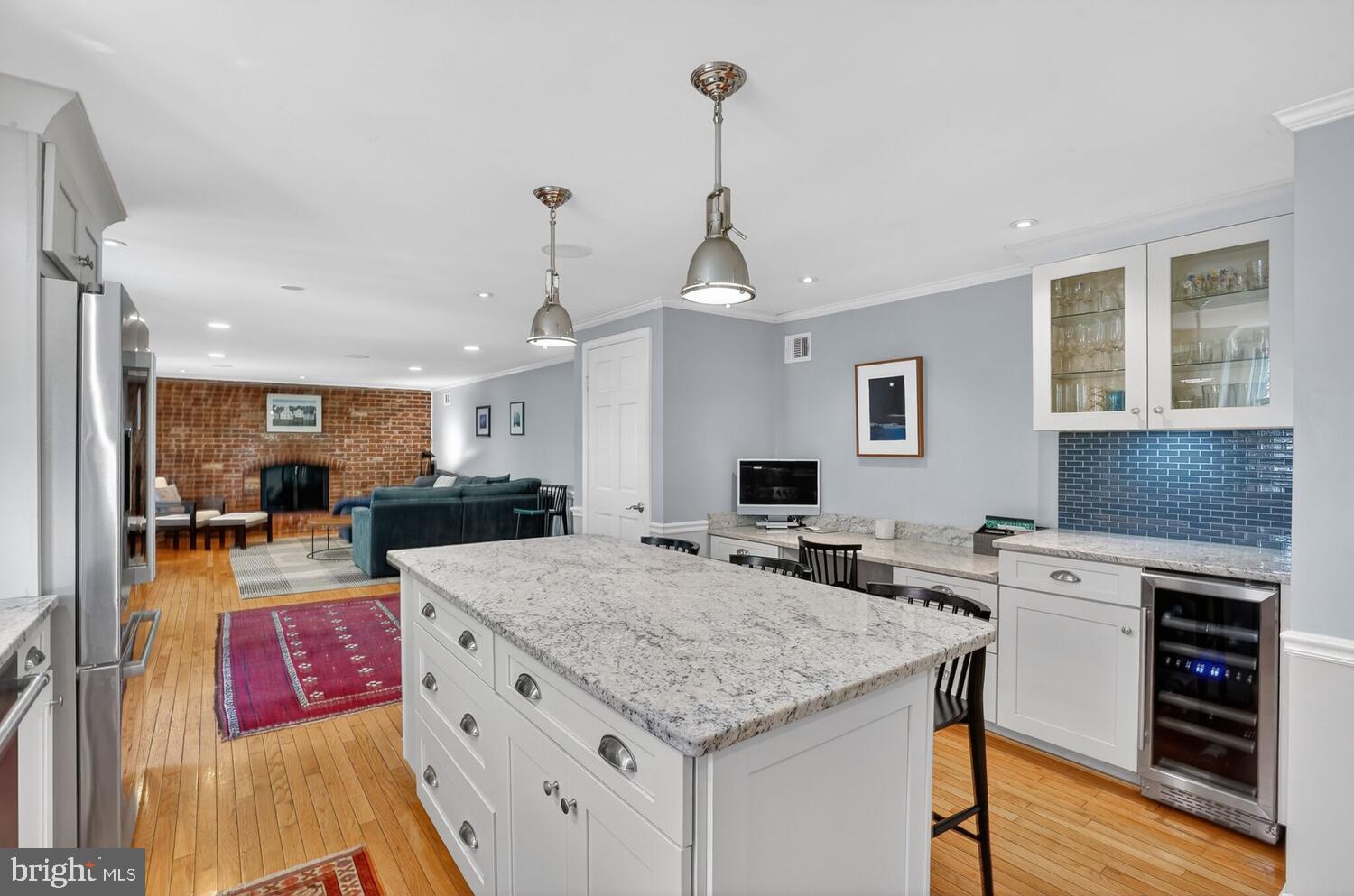 3811 Bent Branch Road Falls Church, VA 22041 - Photo 14 of 65 Kitchen - overlooks family room