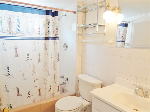 9 Rice Street Natick, MA 01760 - Photo 10 of 14 Gallery Image 10