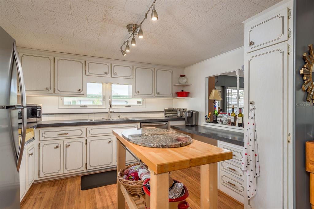 2331 Belleair Road, Unit 906 Clearwater, FL 33764 - Photo 7 of 41