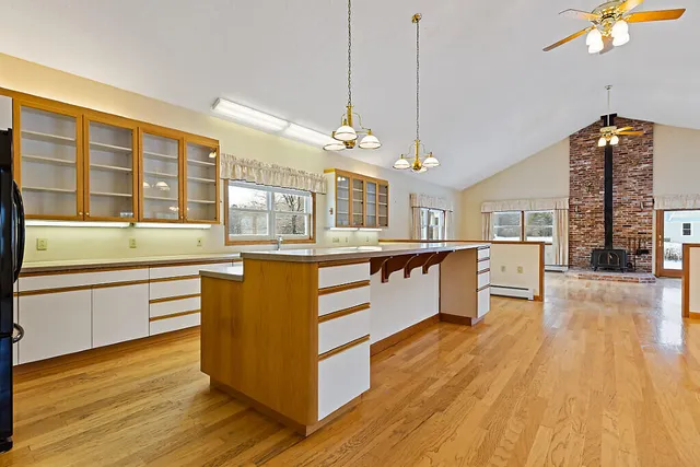 $649,000 | 9 Snug Harbor Road, Belgrade, ME 04917