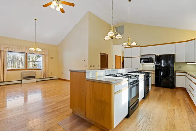 $649,000 | 9 Snug Harbor Road, Belgrade, ME 04917