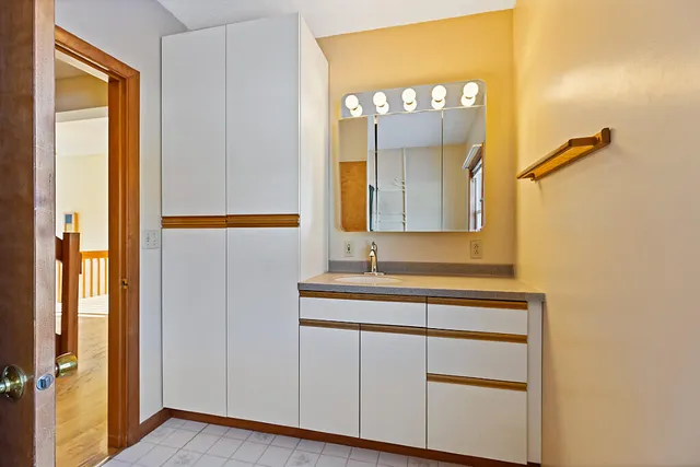 $649,000 | 9 Snug Harbor Road, Belgrade, ME 04917