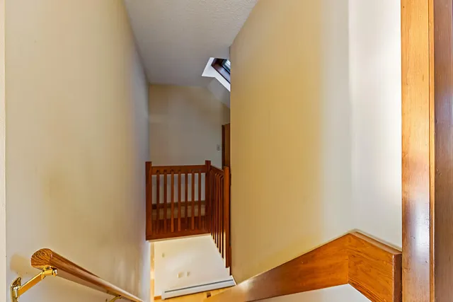 $649,000 | 9 Snug Harbor Road, Belgrade, ME 04917