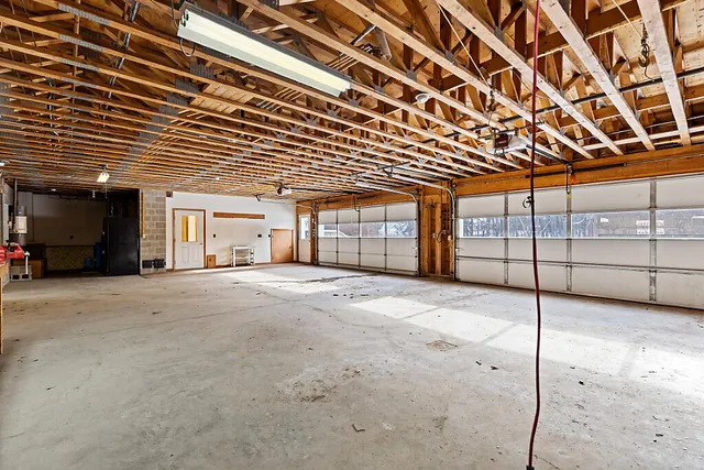 $649,000 | 9 Snug Harbor Road, Belgrade, ME 04917