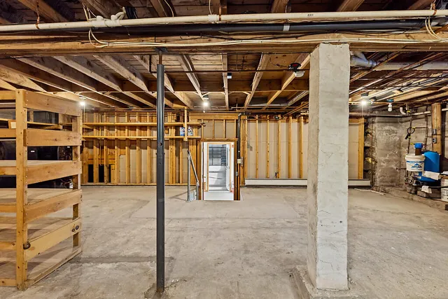 $649,000 | 9 Snug Harbor Road, Belgrade, ME 04917