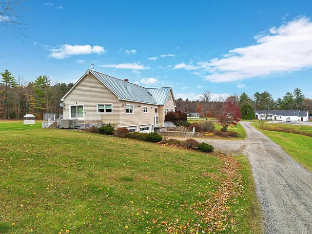 $649,000 | 9 Snug Harbor Road, Belgrade, ME 04917