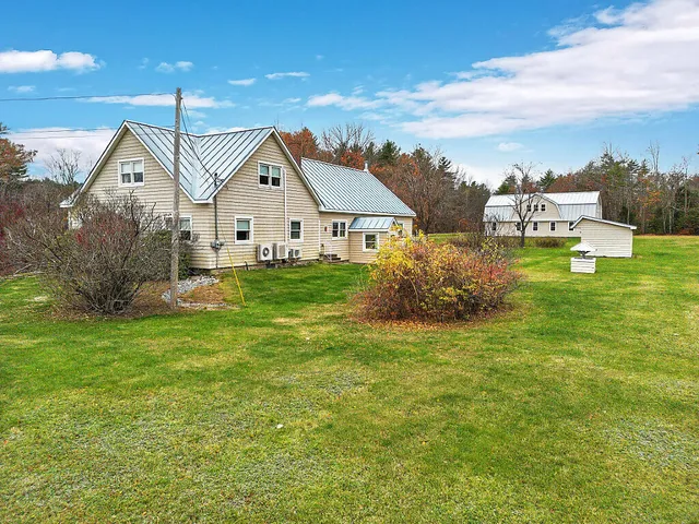 $649,000 | 9 Snug Harbor Road, Belgrade, ME 04917