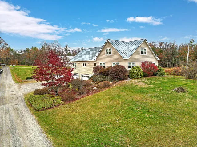 $649,000 | 9 Snug Harbor Road, Belgrade, ME 04917