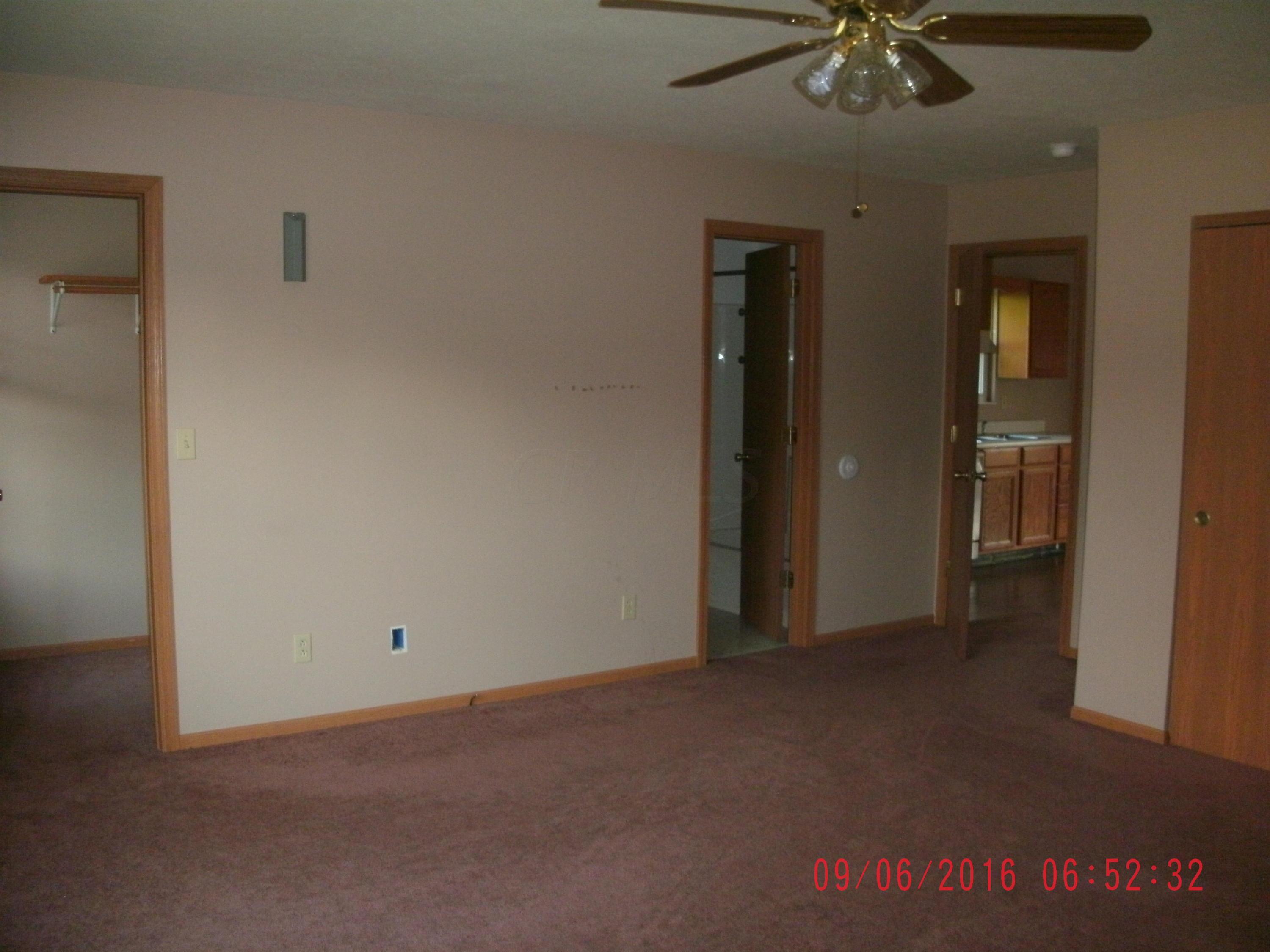 215 Blacks Road Pataskala, OH 43062 - Photo 10 of 14