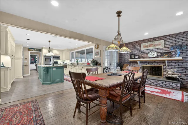 $1,988,000 | 300 Circle Road, Muttontown, NY 11791