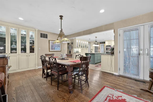 $1,988,000 | 300 Circle Road, Muttontown, NY 11791