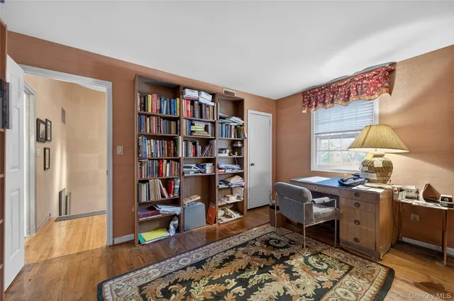 $1,988,000 | 300 Circle Road, Muttontown, NY 11791