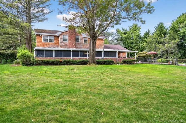 $1,988,000 | 300 Circle Road, Muttontown, NY 11791