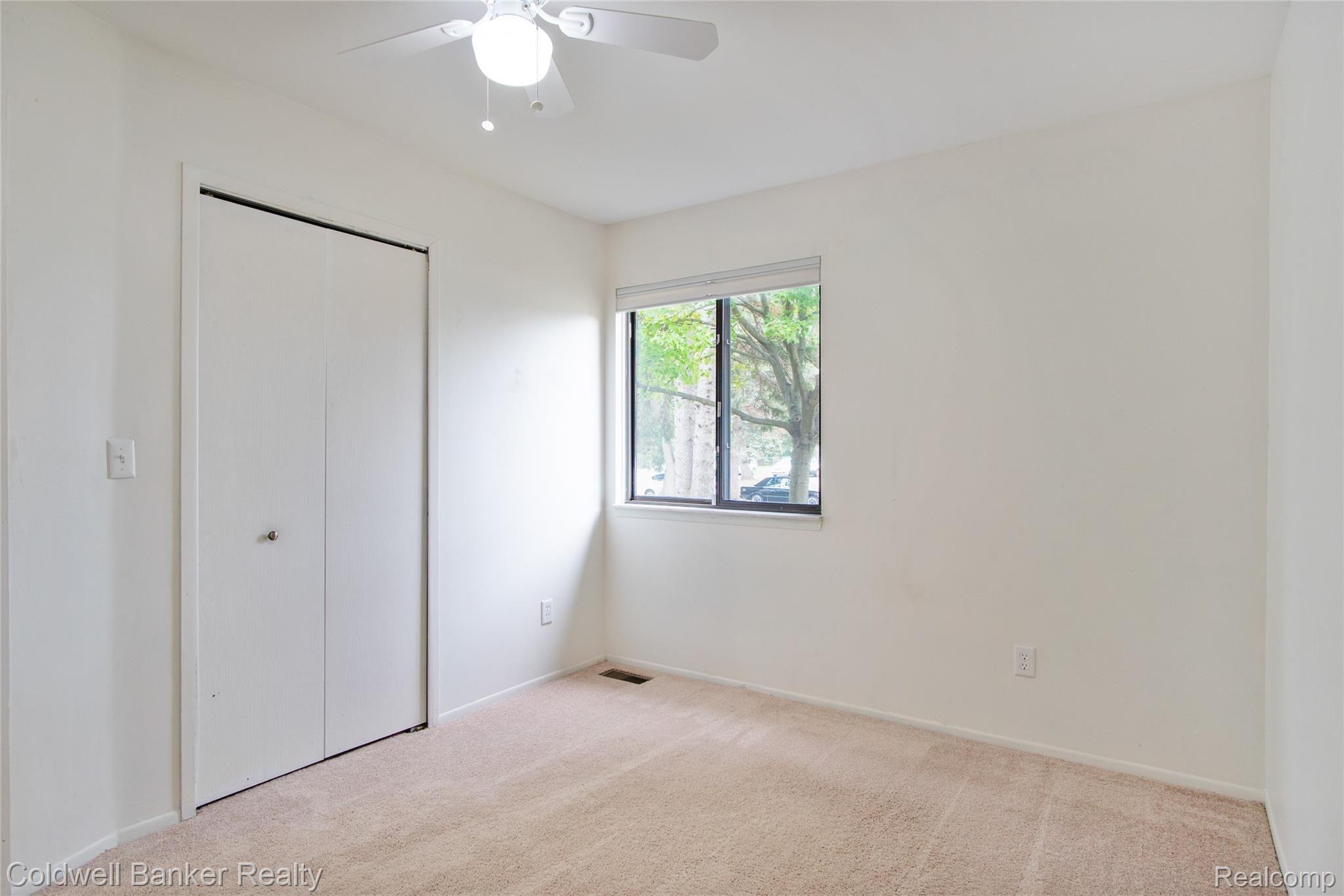 33794 Curtis Road Livonia, MI 48152 - Photo 17 of 31 24.jpg