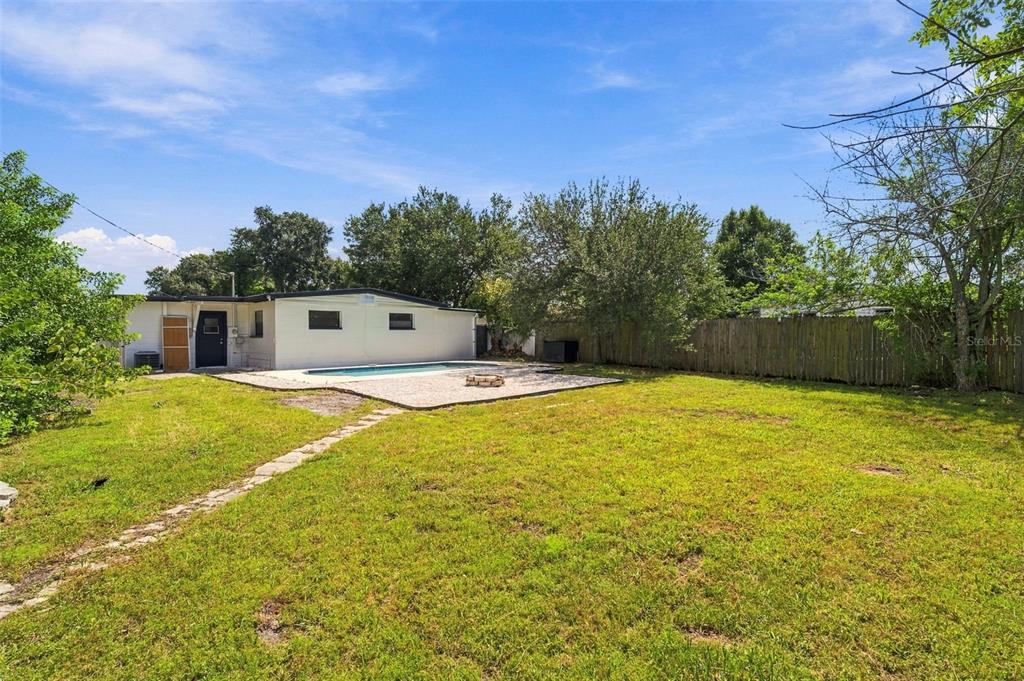 8862 Robin Road Seminole, FL 33777 - Photo 42 of 56 Gallery Image 42