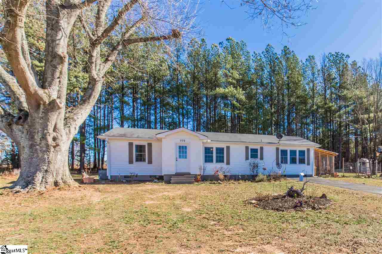 570 Underwood Road Campobello, SC 29322 - Photo 1 of 28