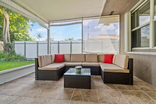 $600,000 | 2258 Palmetto Road, West Palm Beach, FL 33406