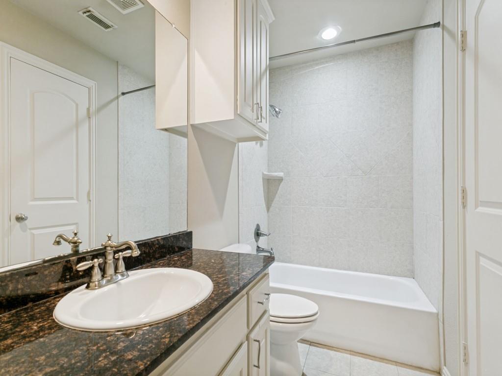 4304 Tree House Lane Corinth, TX 76208 - Photo 17 of 25